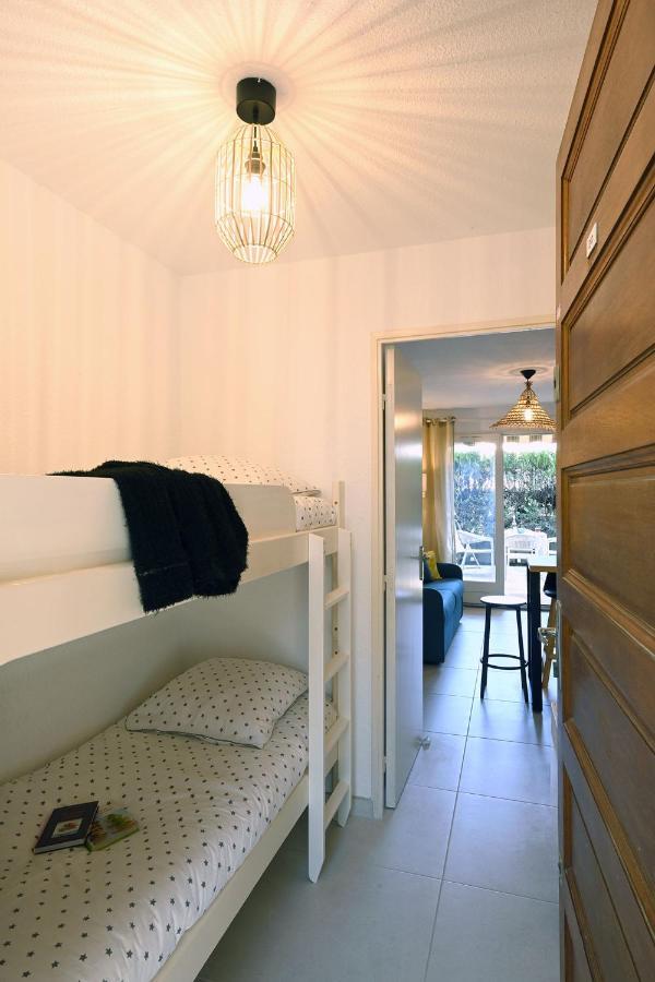 Charmant Studio 2A4 Pers Avec Jardin Et Place De Parking Situe A 5 Min A Pied De La Mer Bandol Eksteriør bilde