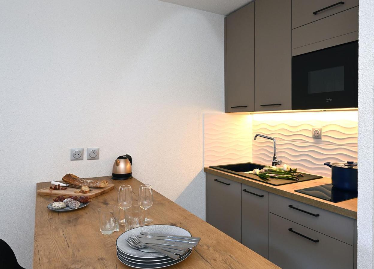 Charmant Studio 2A4 Pers Avec Jardin Et Place De Parking Situe A 5 Min A Pied De La Mer Bandol Eksteriør bilde